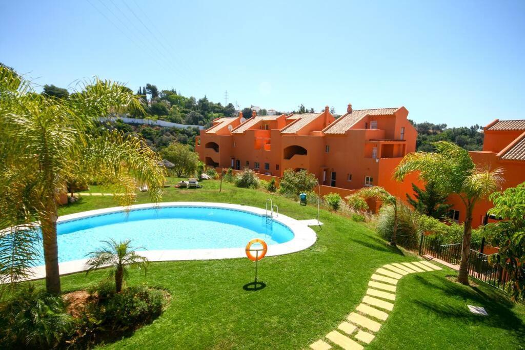 Apartamento Lovely 2 Bedroom Near Golf Lagos Elviria Marbella