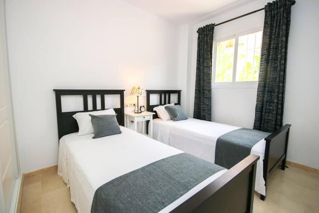 Lovely 2 Bedroom Near Golf Lagos Elviria Apartamento Marbella